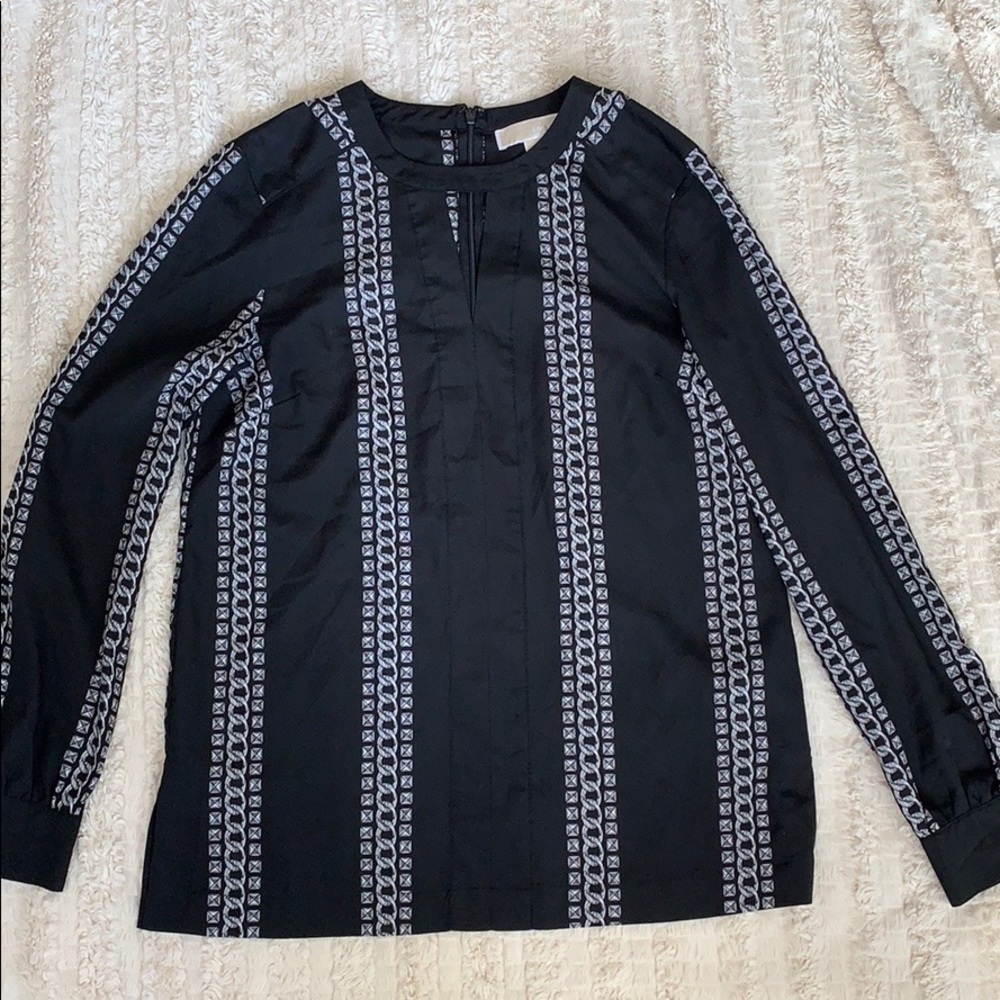Michael Kors chain print keyhole blouse.  Size 6